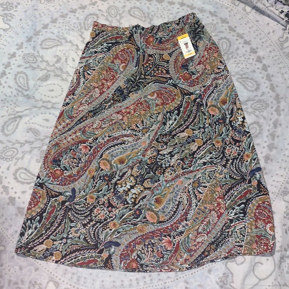 NWT Vince Camuto Tapestry Paisley Print Pull-On Midi Skirt Sz M - Picture 1 of 9